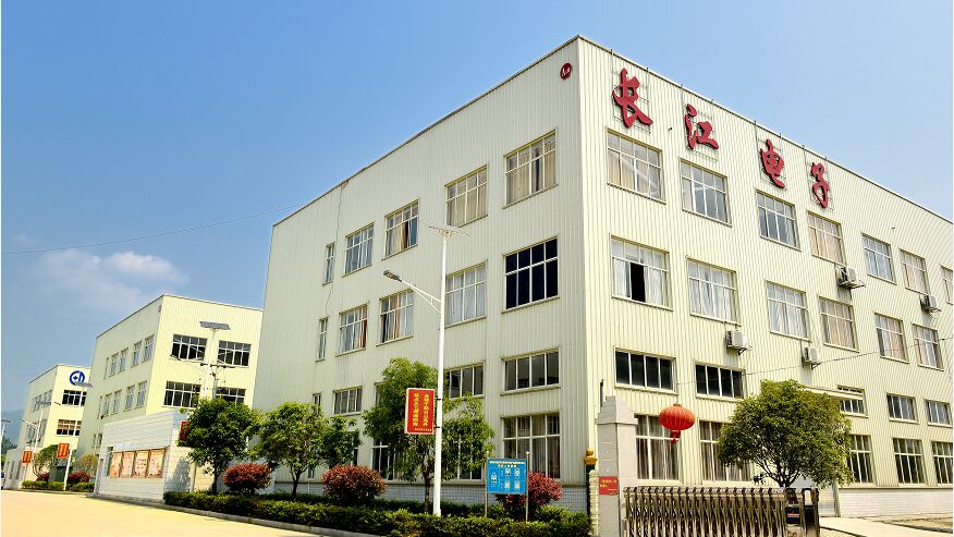 超純水機(jī)-婁底長(zhǎng)江電子與成都奧邁科技簽訂超純水機(jī)購(gòu)銷合同！